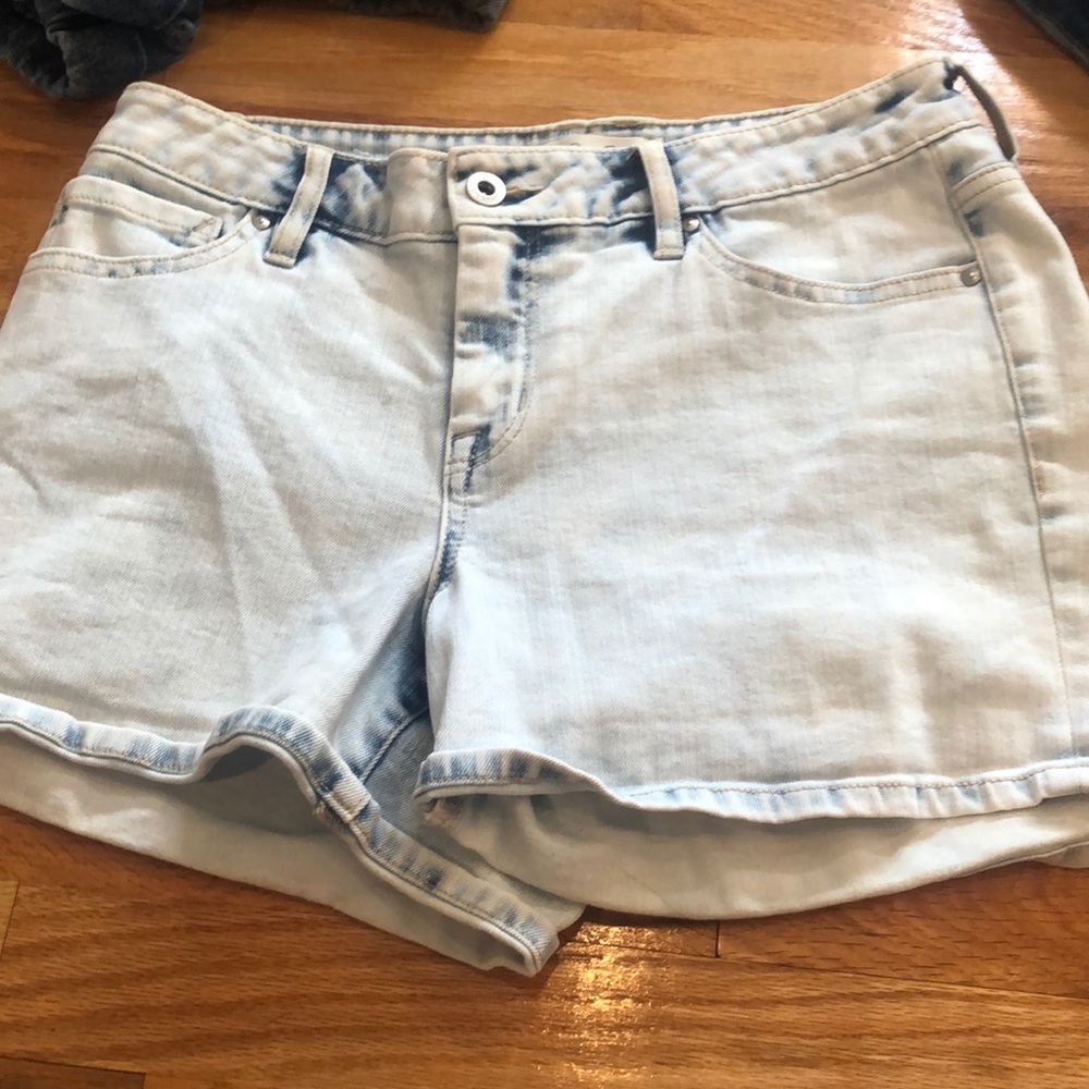 Jessica Simpson shorts